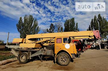 Автокран КС 3577 1987 в 
