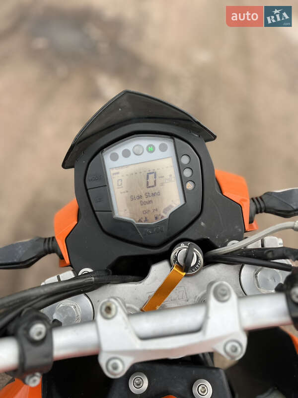 Мотоцикл Спорт-туризм KTM 200 Duke 2012 в Корнині