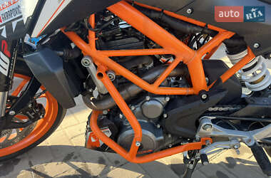 Мотоцикл Без обтекателей (Naked bike) KTM 250 Duke 2015 в 