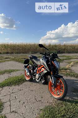 Мотоцикл Без обтекателей (Naked bike) KTM 390 Duke 2021 в Чутове