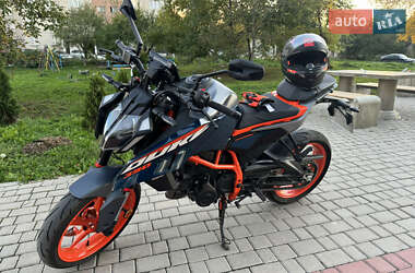 Мотоцикл Без обтекателей (Naked bike) KTM 390 Duke 2024 в 