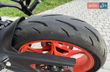 Мотоцикл Без обтекателей (Naked bike) KTM 390 Duke 2024 в 