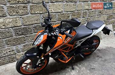 Мотоцикл Без обтекателей (Naked bike) KTM 390 Duke 2019 в 