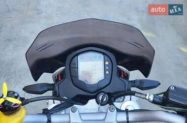 Мотоцикл Без обтікачів (Naked bike) KTM 390 Duke 2014 в 