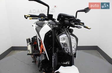 Мотоцикл Без обтекателей (Naked bike) KTM 390 Duke 2020 в 
