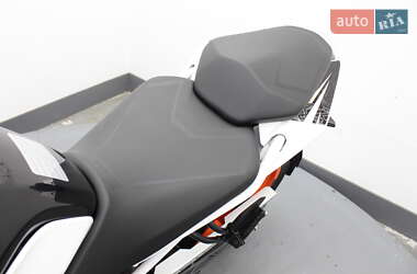 Мотоцикл Без обтекателей (Naked bike) KTM 390 Duke 2020 в 