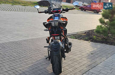 Мотоцикл Без обтекателей (Naked bike) KTM 390 Duke 2018 в 
