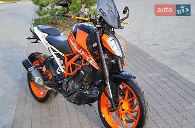 Мотоцикл Без обтекателей (Naked bike) KTM 390 Duke 2018 в 