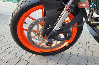 Мотоцикл Без обтекателей (Naked bike) KTM 390 Duke 2018 в 