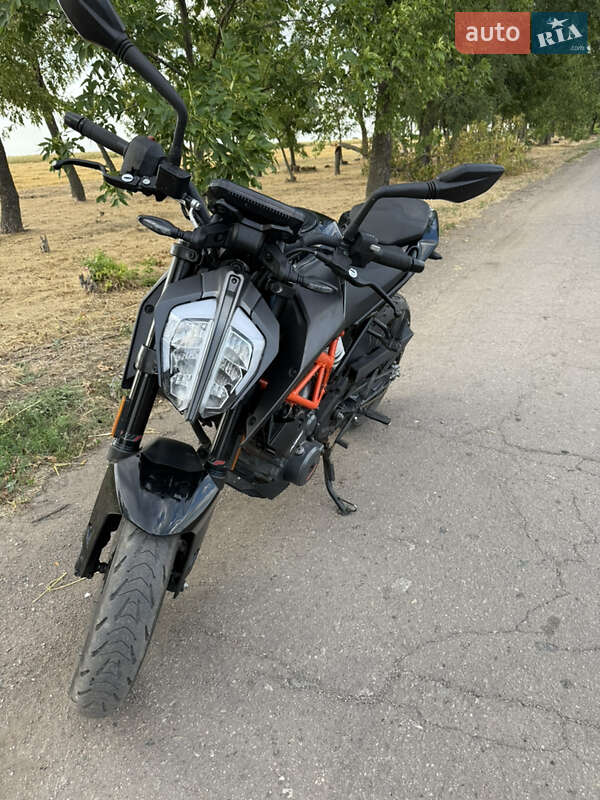 KTM 390 Duke 2023