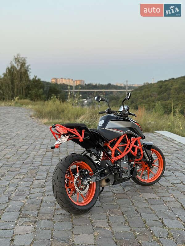 Мотоцикл Без обтекателей (Naked bike) KTM 390 Duke 2021 в Житомире