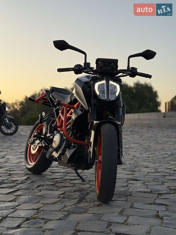 Мотоцикл Без обтекателей (Naked bike) KTM 390 Duke 2021 в Житомире