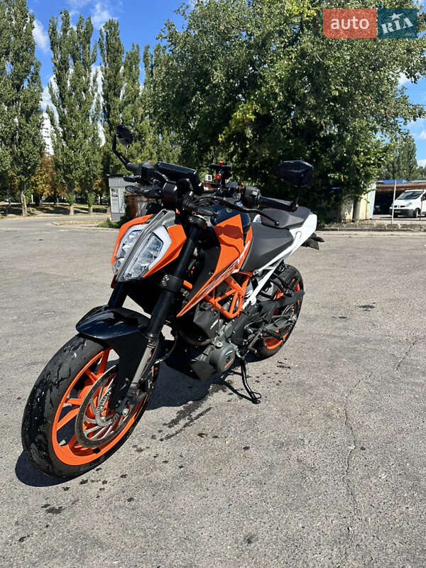 Мотоцикл Многоцелевой (All-round) KTM 390 Duke 2018 в 