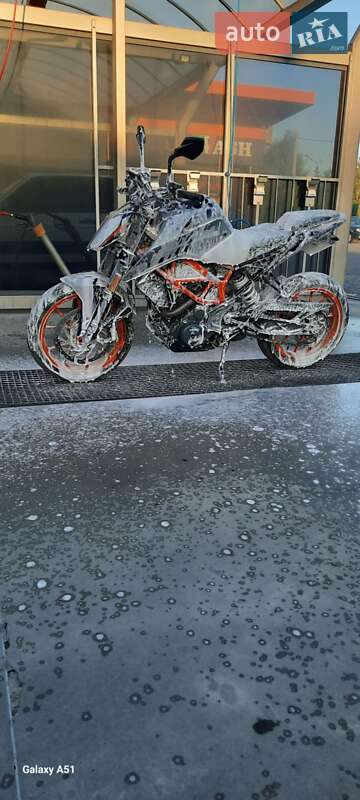 Мотоцикл Без обтекателей (Naked bike) KTM 390 Duke 2021 в Коростышеве фото 21 Мотоцикл Без обтекателей (Naked bike) KTM 390 Duke 2021 в Коростышеве