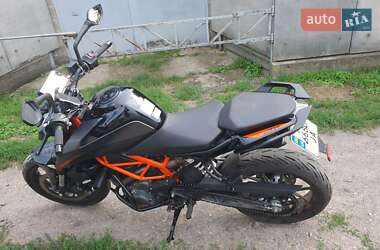 Мотоцикл Без обтекателей (Naked bike) KTM 390 Duke 2023 в  фото 5 Мотоцикл Без обтекателей (Naked bike) KTM 390 Duke 2023 в