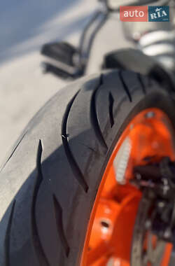 Мотоцикл Без обтекателей (Naked bike) KTM 390 Duke 2021 в 