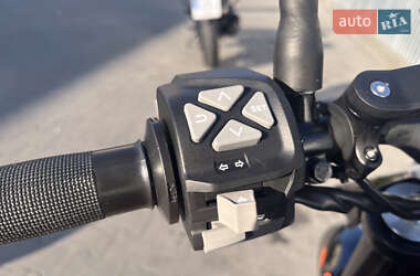 Мотоцикл Без обтекателей (Naked bike) KTM 390 Duke 2021 в 