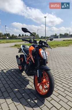 Мотоцикл Без обтекателей (Naked bike) KTM 390 Duke 2020 в 