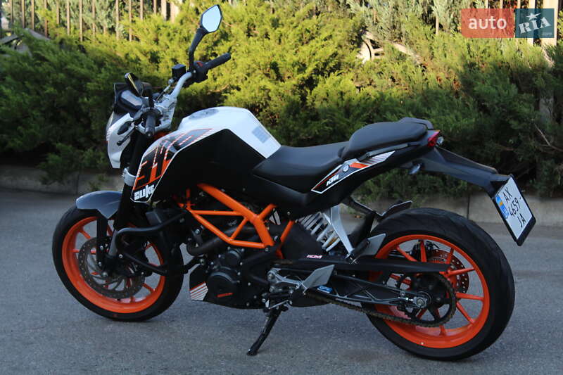 Мотоцикл Без обтекателей (Naked bike) KTM 390 Duke 2015 в Харькове
