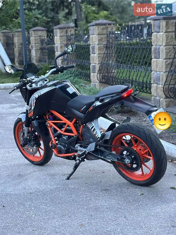 Мотоцикл Супермото (Motard) KTM 390 Duke 2015 в Олевске