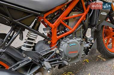 Мотоцикл Без обтекателей (Naked bike) KTM 390 Duke 2021 в  фото 6 Мотоцикл Без обтекателей (Naked bike) KTM 390 Duke 2021 в
