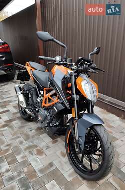 Мотоцикл Без обтекателей (Naked bike) KTM 390 Duke 2023 в Белогородке