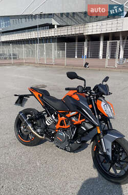 Мотоцикл Без обтікачів (Naked bike) KTM 390 Duke 2023 в Львові