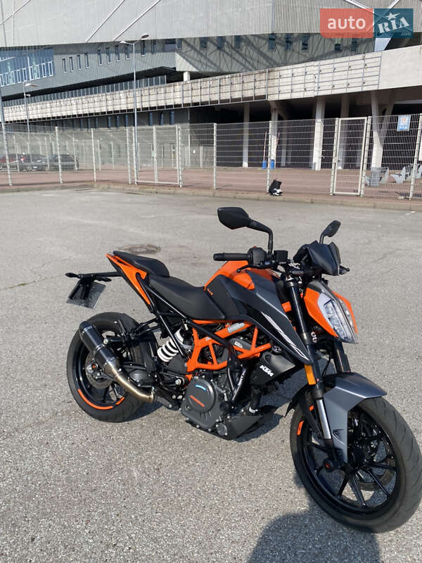 KTM 390 Duke 2023