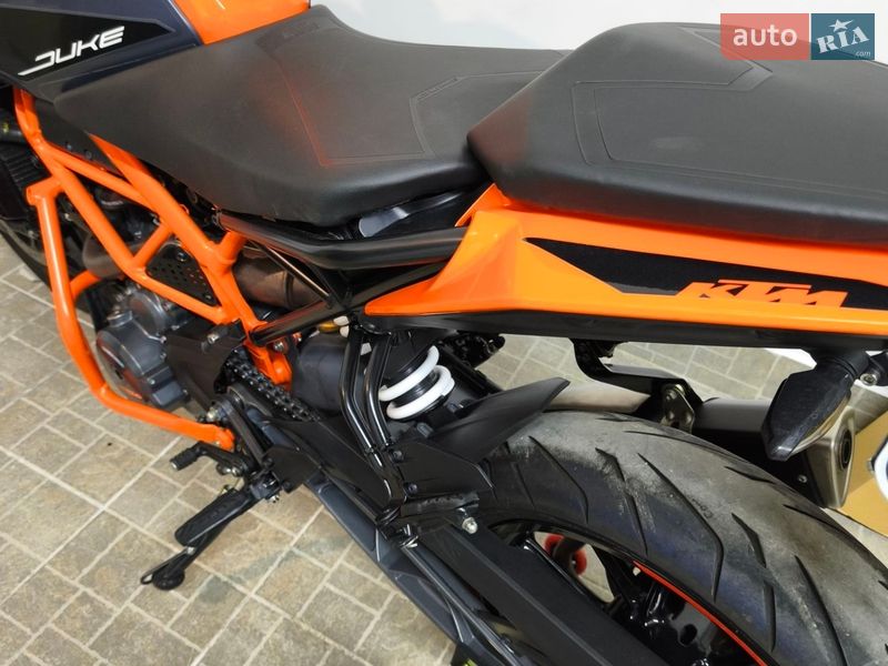 Мотоцикл Без обтікачів (Naked bike) KTM 390 Duke 2023 в Львові