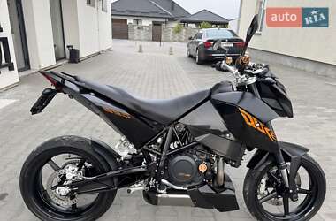Мотоцикл Без обтекателей (Naked bike) KTM 690 Duke 2010 в 
