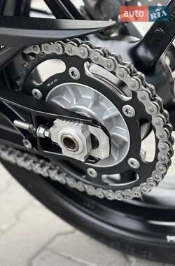 Мотоцикл Без обтекателей (Naked bike) KTM 690 Duke 2010 в 