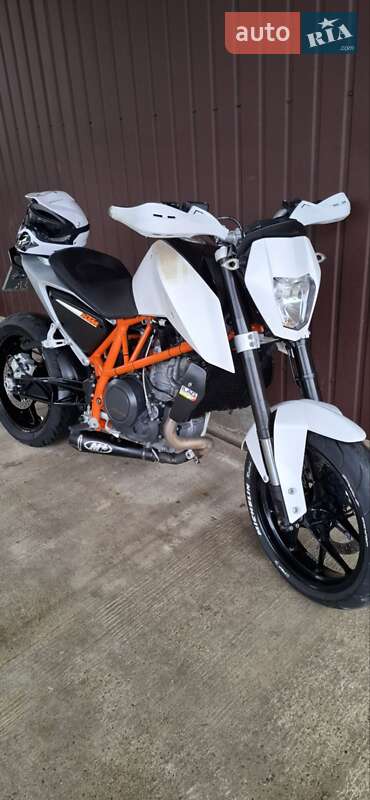 Мотоцикл Без обтікачів (Naked bike) KTM 690 Duke 2015 в Чернівцях