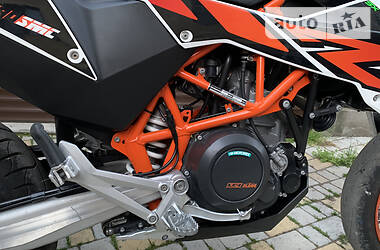 Мотоцикл Супермото (Motard) KTM 690 SMC 2015 в 