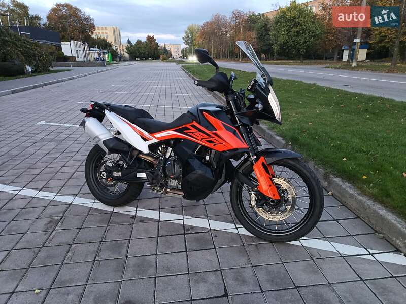 Мотоцикл Багатоцільовий (All-round) KTM 790 Adventure 2019 в Черкасах фото 5 Мотоцикл Багатоцільовий (All-round) KTM 790 Adventure 2019 в Черкасах