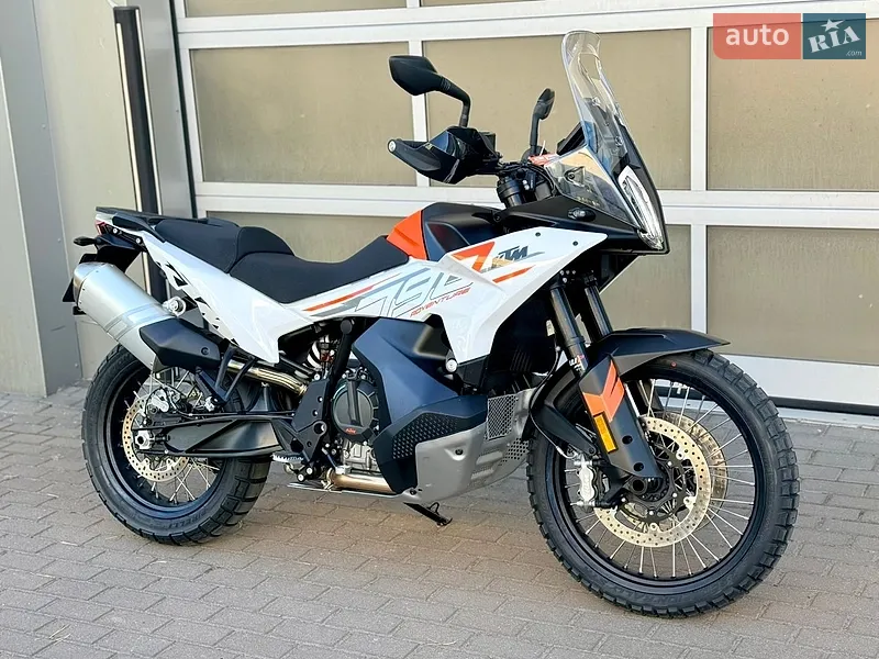KTM 790 Adventure 2024