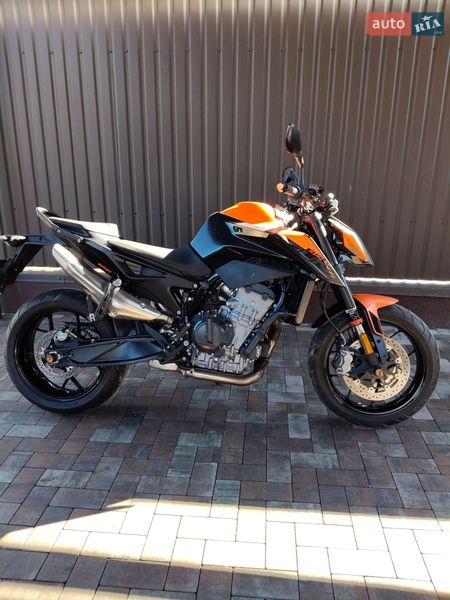 KTM 890 Duke 2021