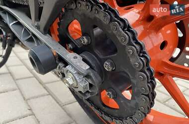 Мотоцикл Без обтекателей (Naked bike) KTM Duke 2020 в 