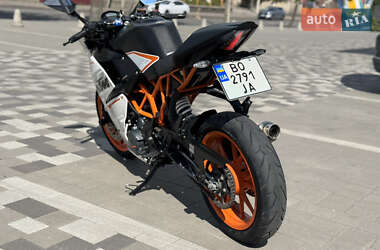 Мотоцикл Спорт-туризм KTM RC 390 2015 в 
