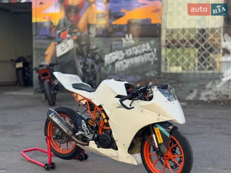 KTM RC 390 2018