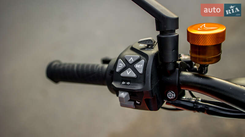 Мотоцикл Без обтекателей (Naked bike) KTM Super Duke 1290 2017 в Черновцах