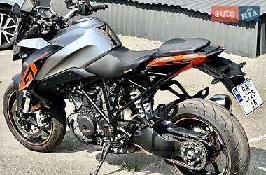 Мотоцикл Спорт-туризм KTM Super Duke 1290 2016 в 