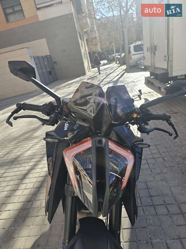 Мотоцикл Без обтекателей (Naked bike) KTM Super Duke 1290 2023 в Черноморске