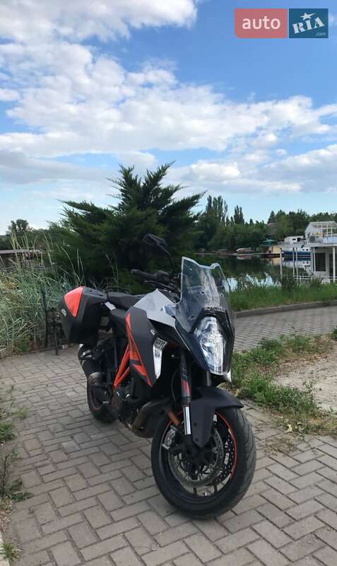 KTM Super Duke 1290 2016