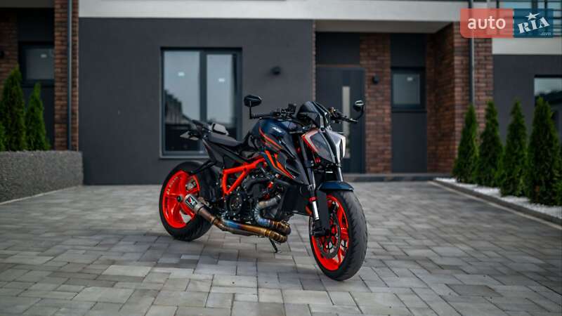 Мотоцикл Без обтекателей (Naked bike) KTM Super Duke 1290 2023 в Черновцах