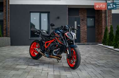 Мотоцикл Без обтекателей (Naked bike) KTM Super Duke 1290 2023 в 