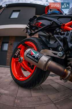 Мотоцикл Без обтекателей (Naked bike) KTM Super Duke 1290 2023 в 