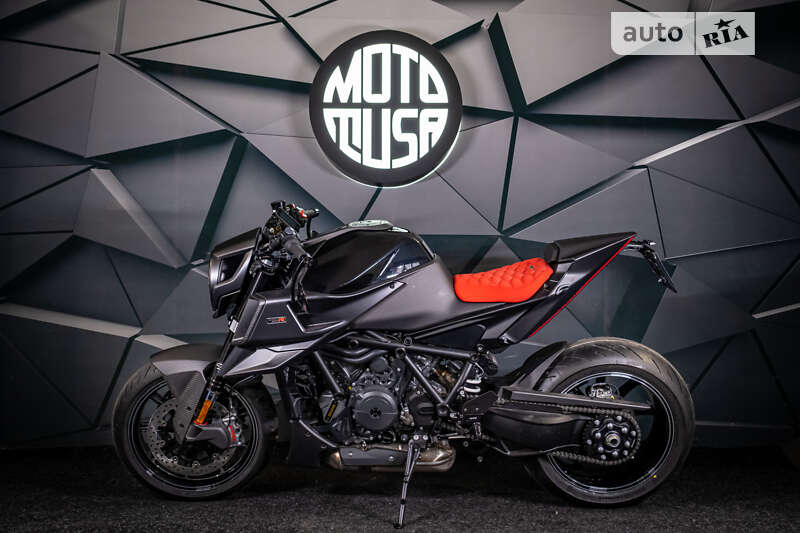 Мотоцикл Без обтекателей (Naked bike) KTM Super Duke 2022 в Киеве