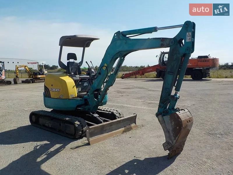 Kubota U 2006