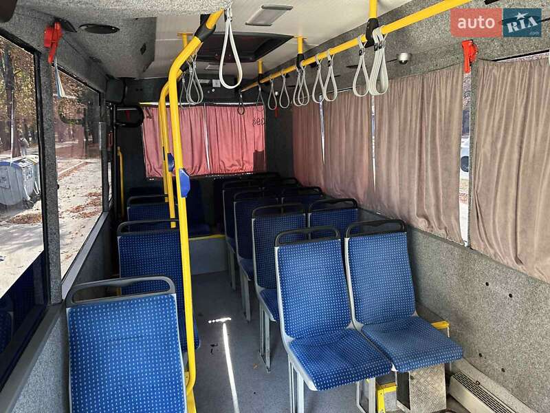 Міський автобус Kutsenits City IV 2009 в Полтаві
