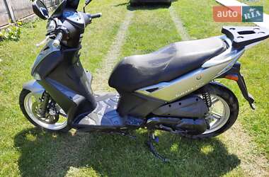 Скутер Kymco Agility 2013 в 